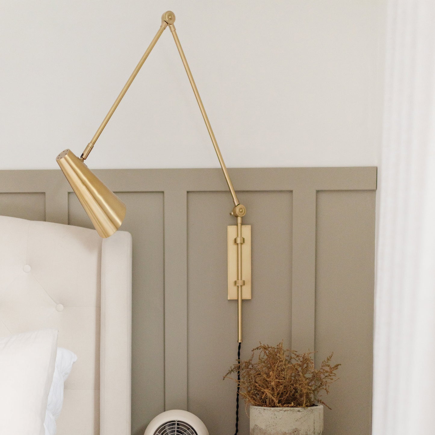 Lorne Wall Sconce