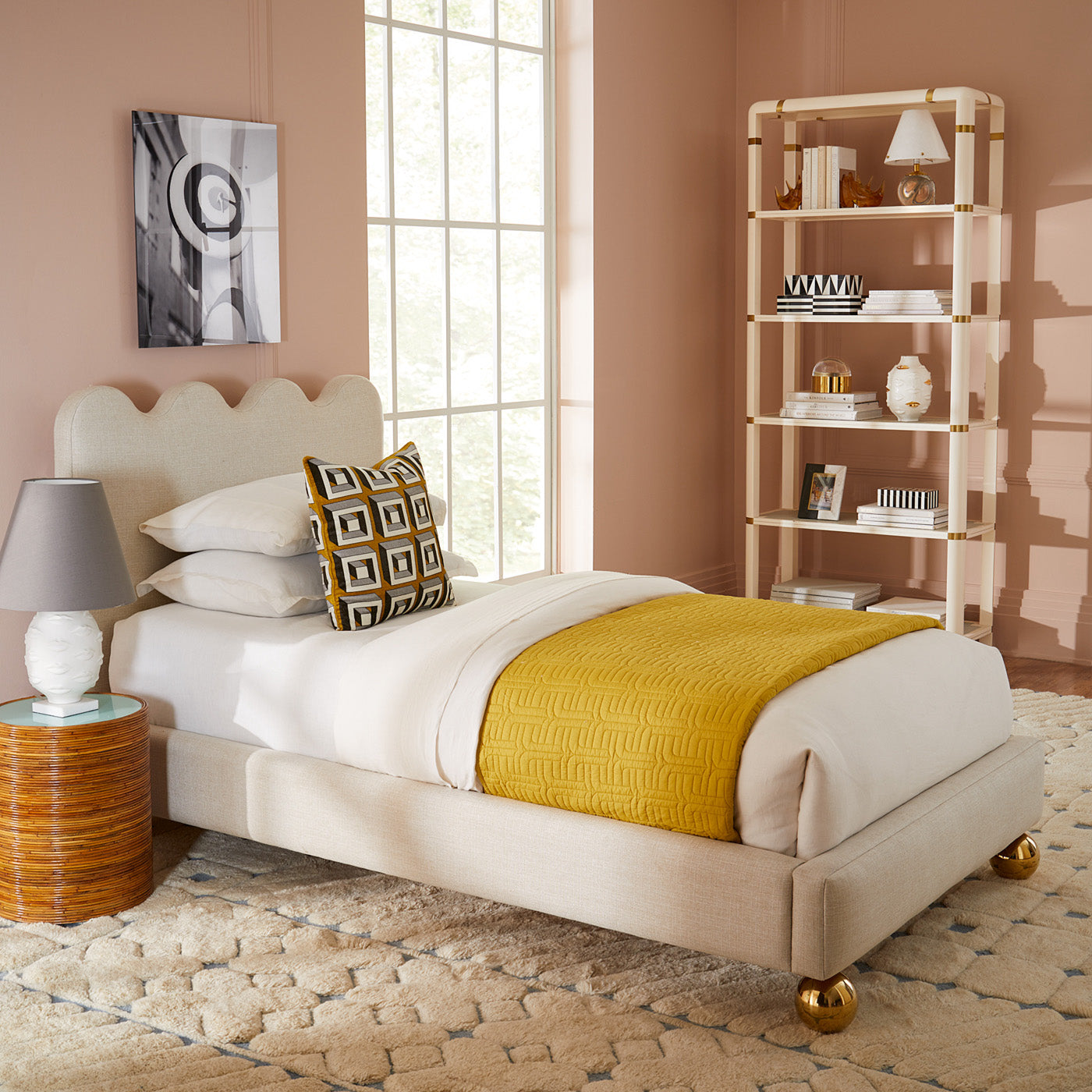 Gala Round Table Lamp