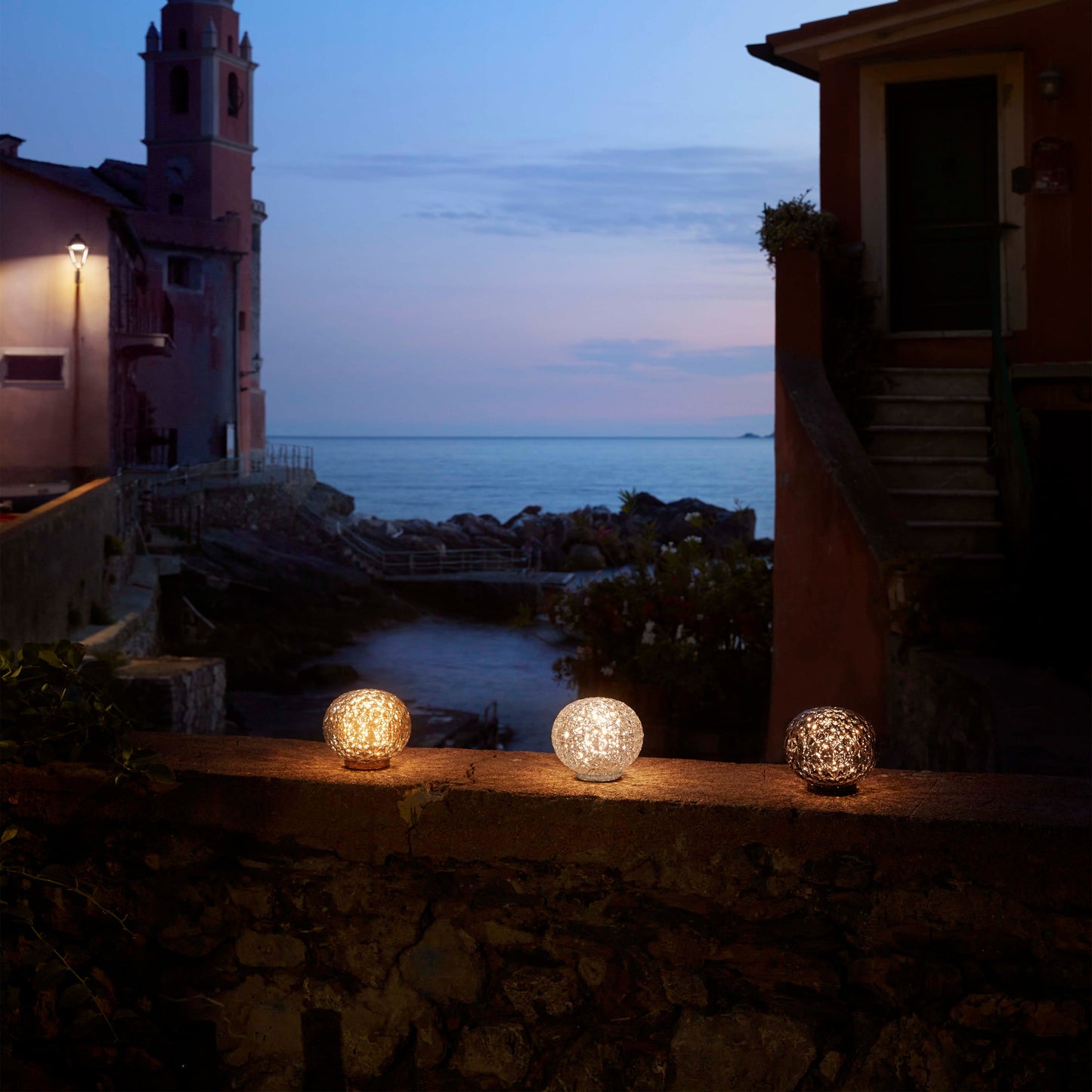 Mini Planet Table Lamp