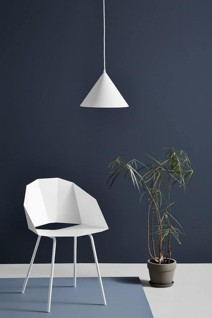 Annular Triangular Modern Pendant Light
