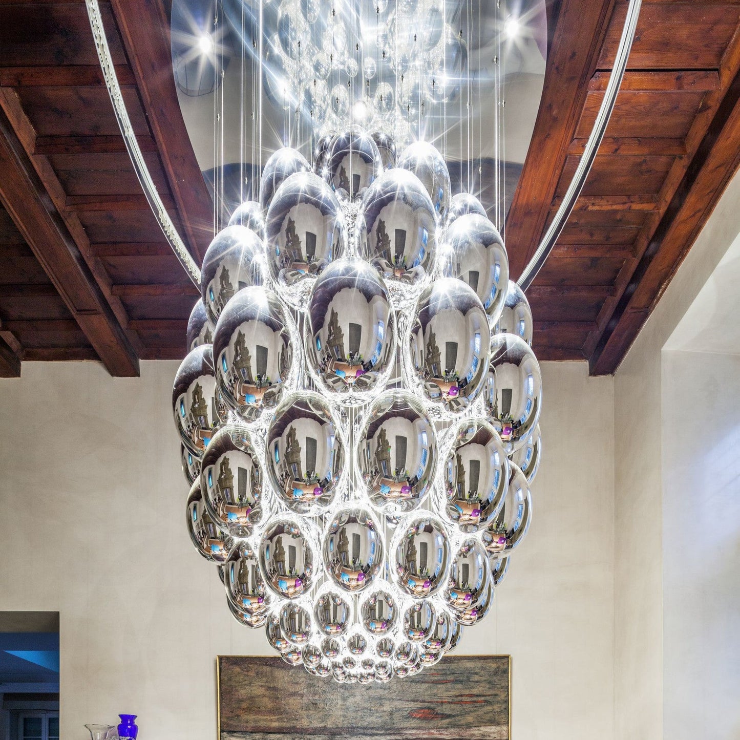 Uovo Sculpture Chandelier