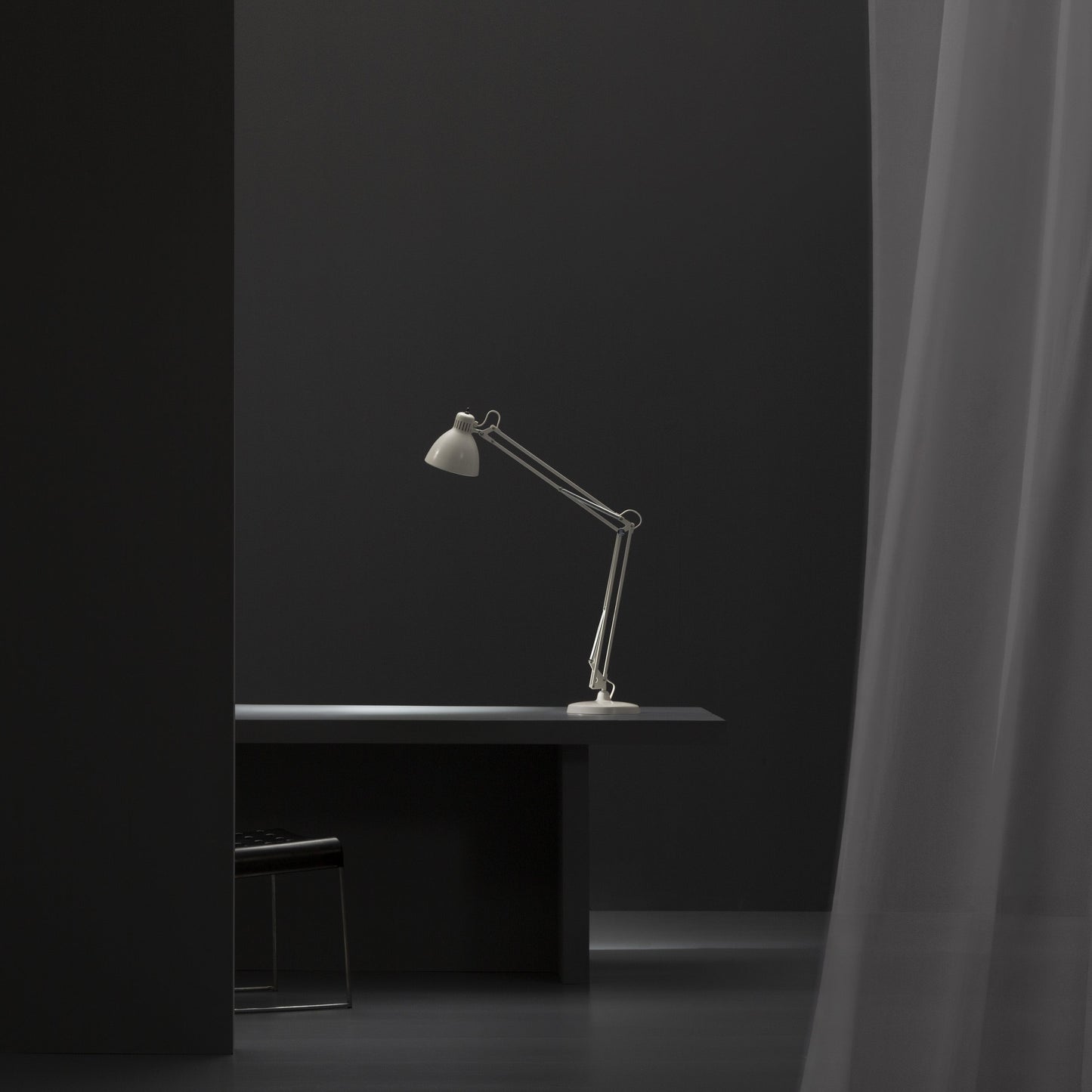 JJ Small Table Lamp