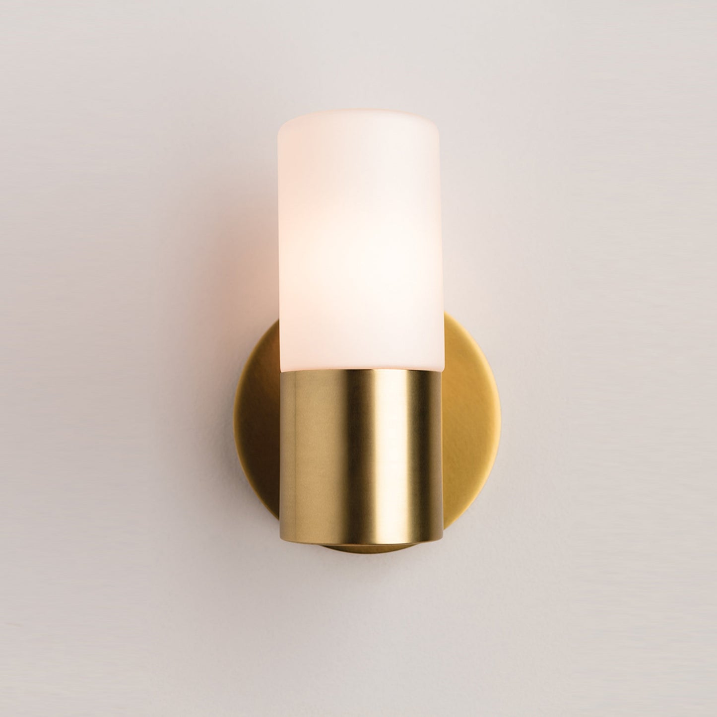 Lola Wall Sconce
