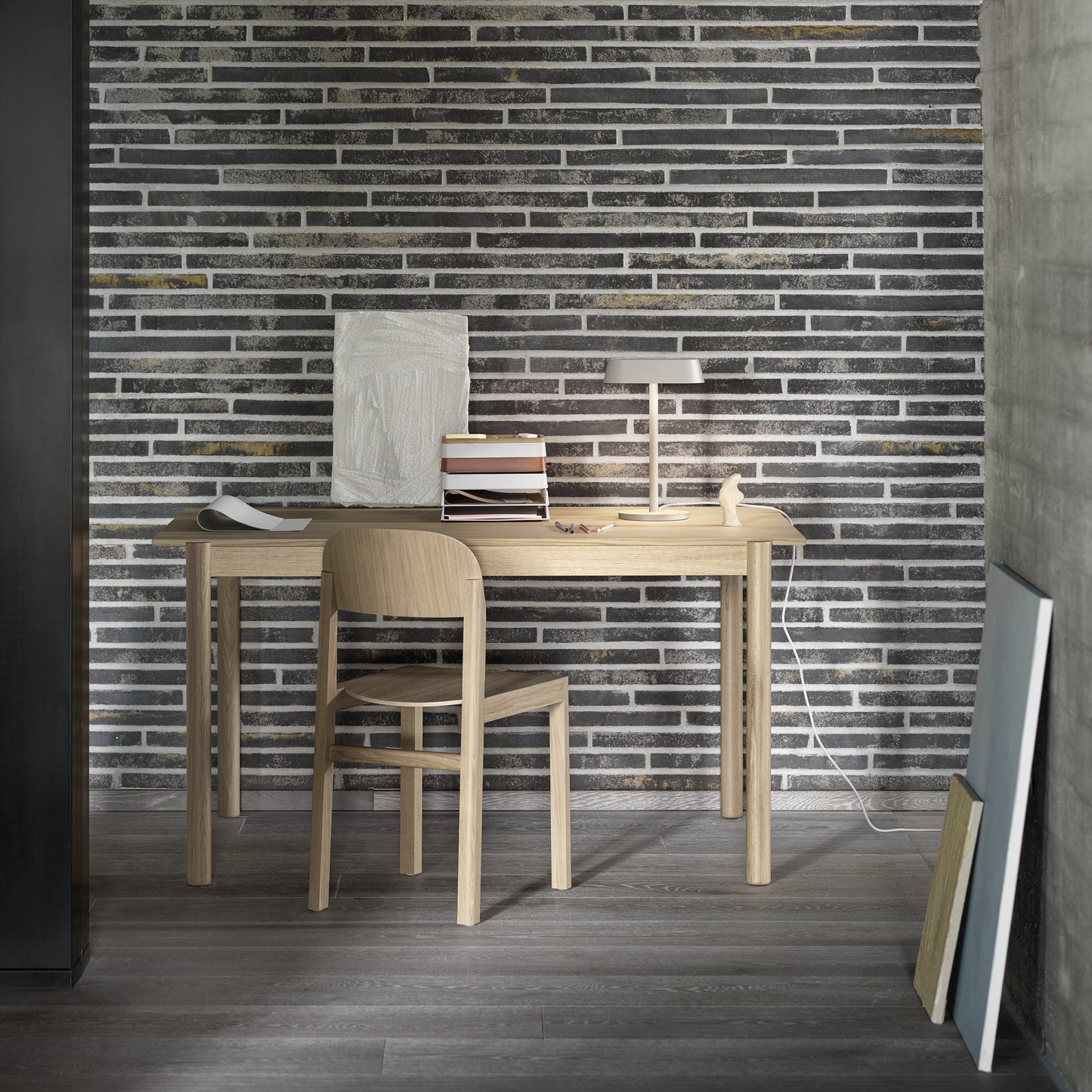 Linear Table Lamp