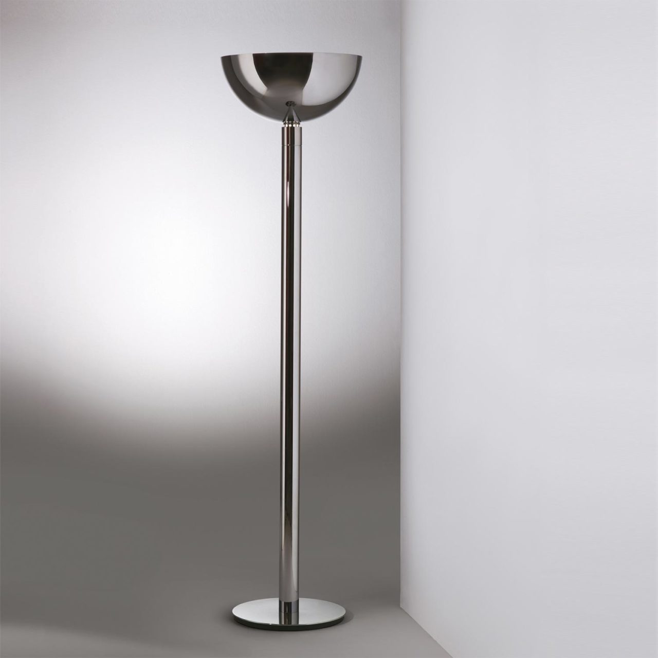 AM2 Floor Lamp