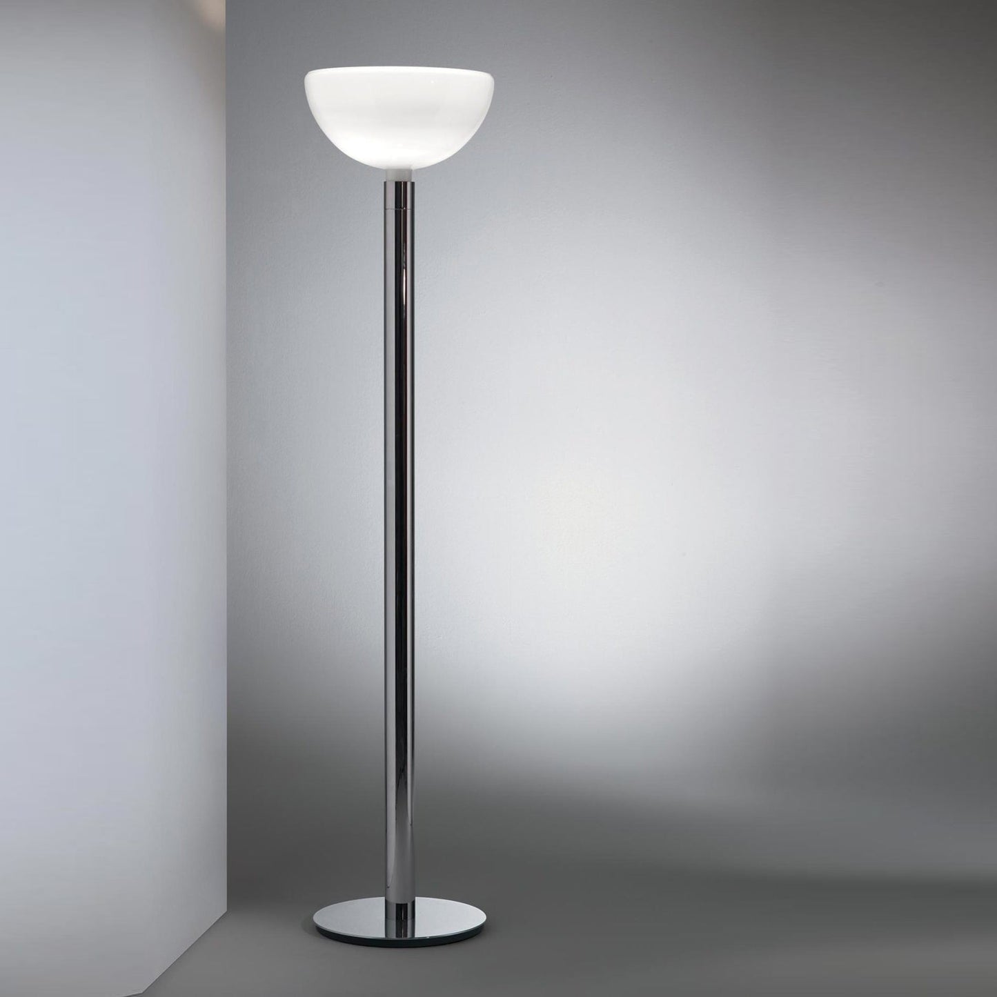 AM2 Floor Lamp