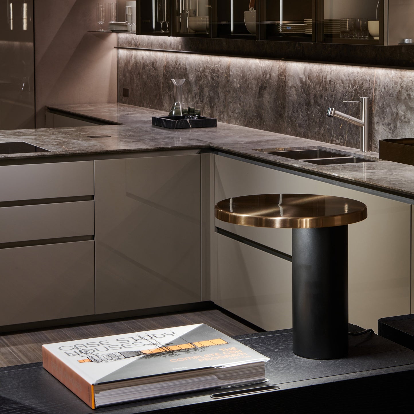 Cylinda Table Lamp