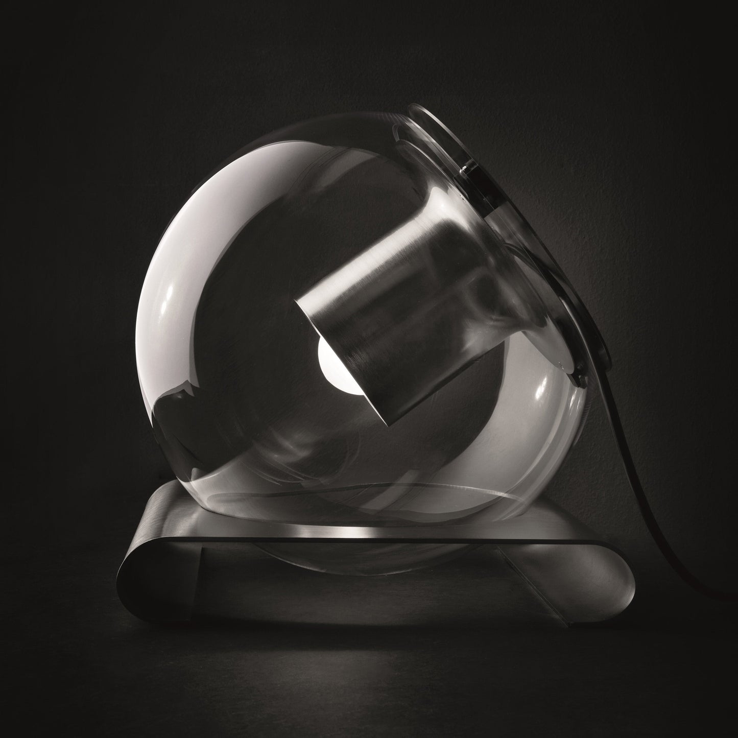 The Globe Table Lamp