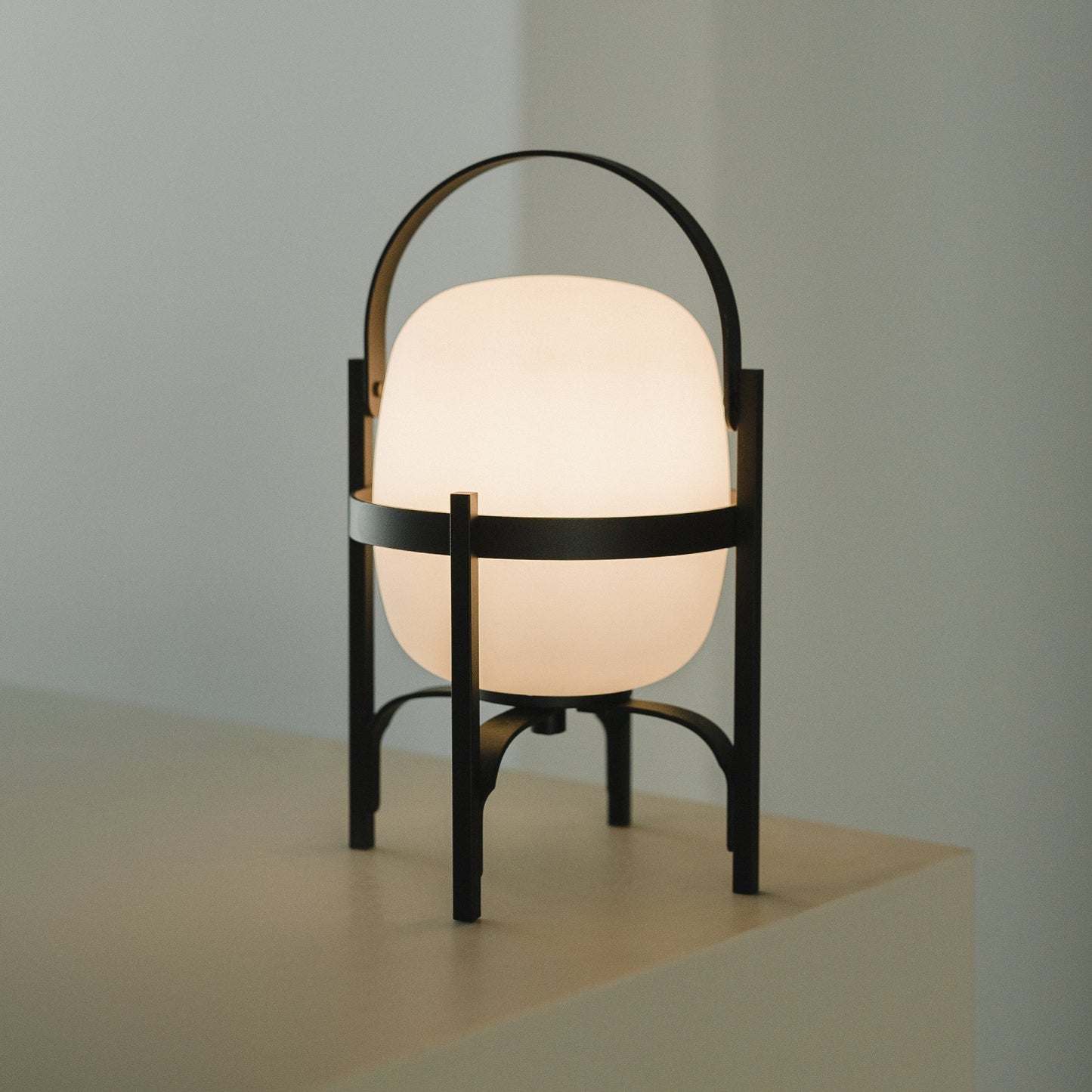 Cestita Alubat Outdoor Table Lamp