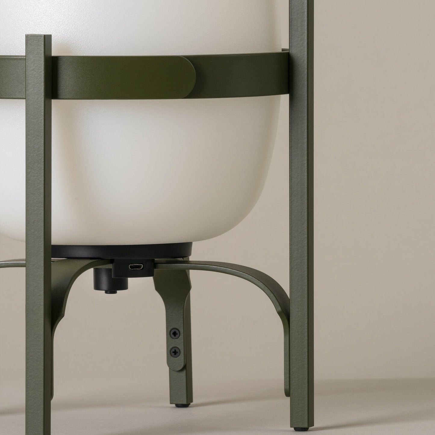 Cestita Alubat Outdoor Table Lamp