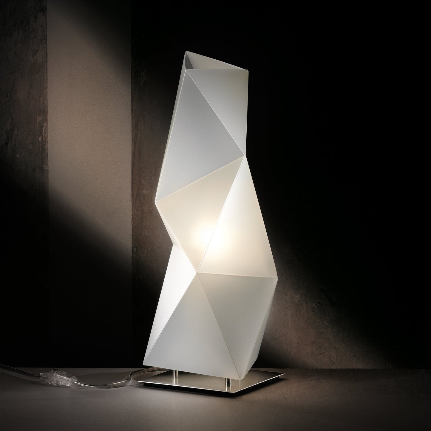 Diamond Table Lamp