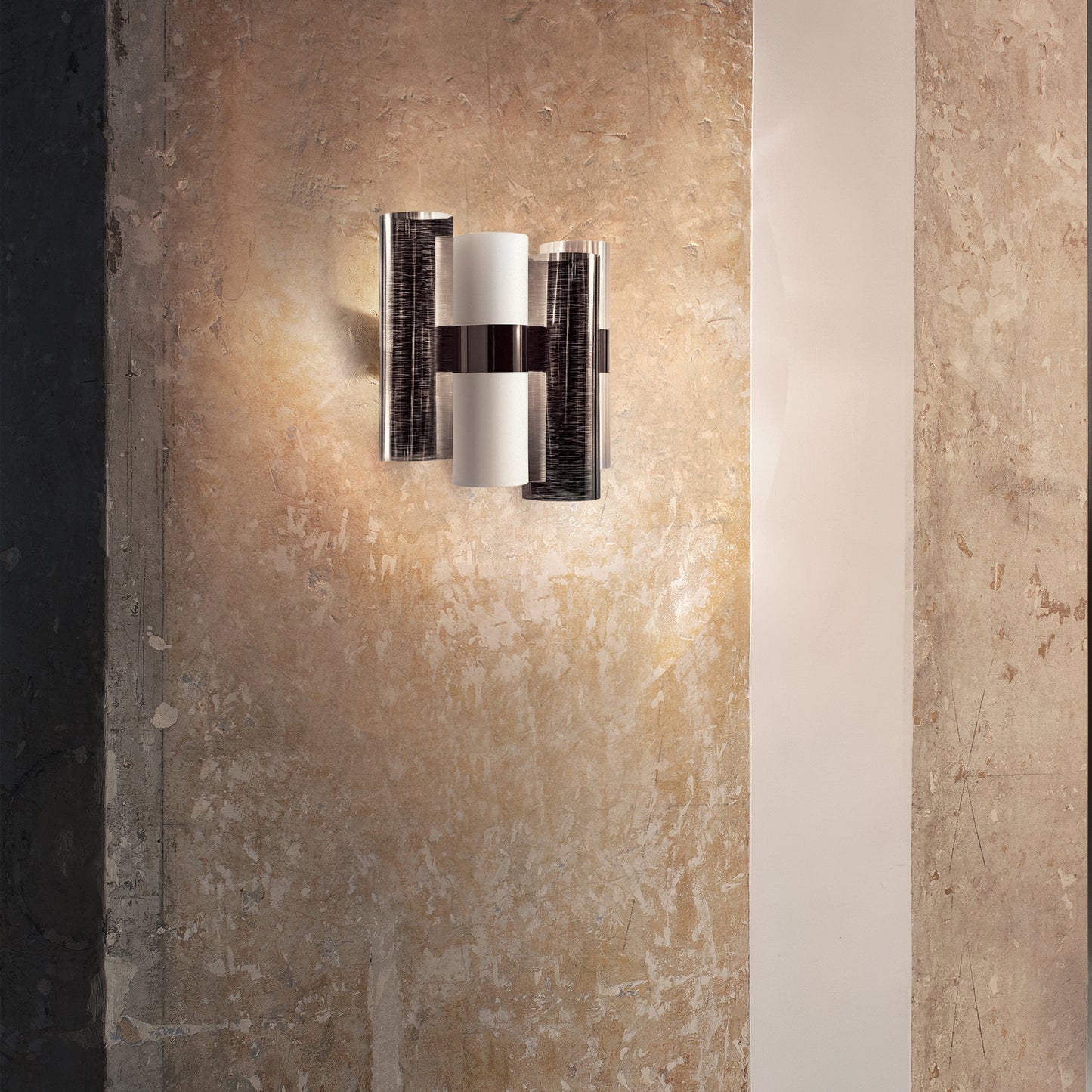 La Lollo Wall Light