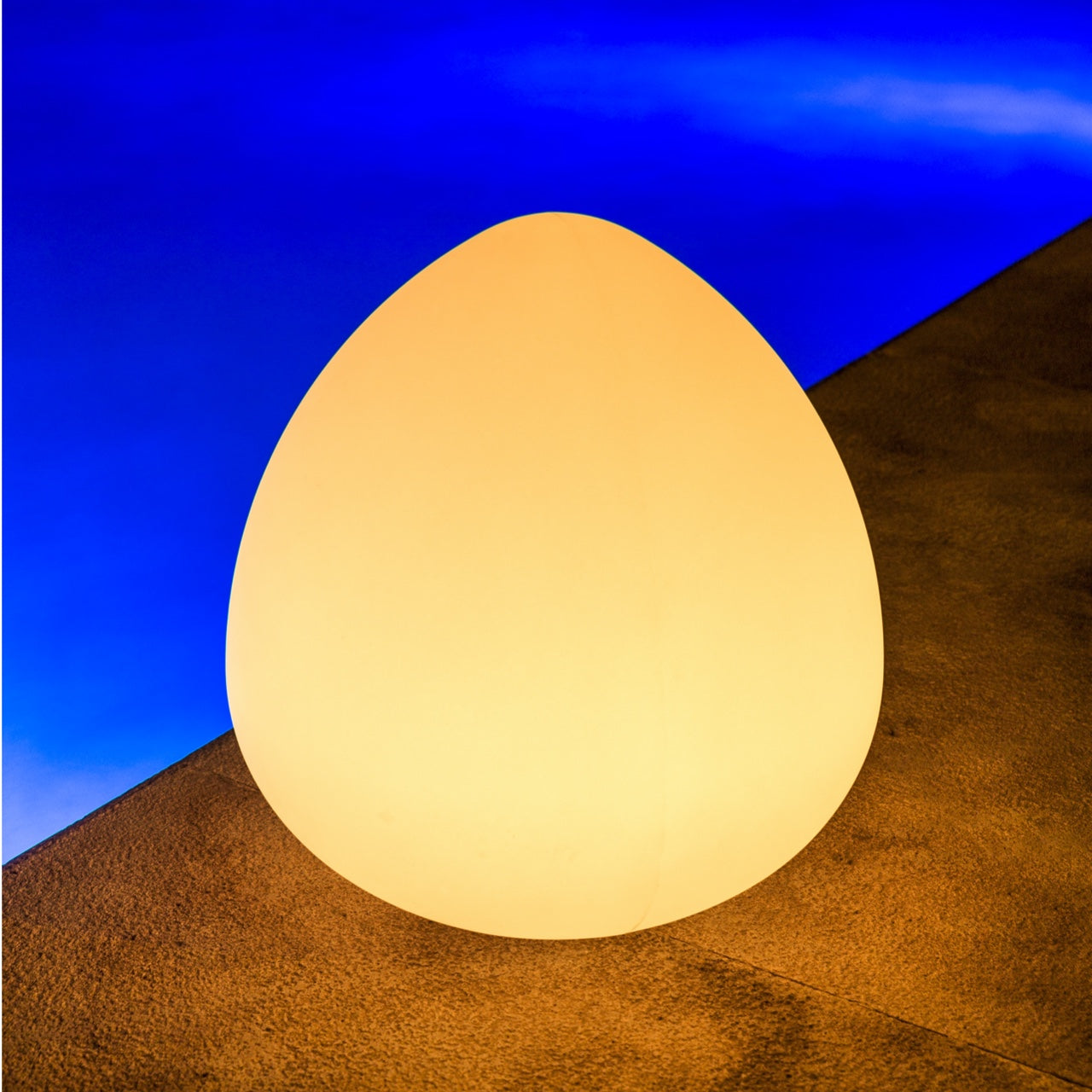 Rock Outdoor Bluetooth LED Table Lamp