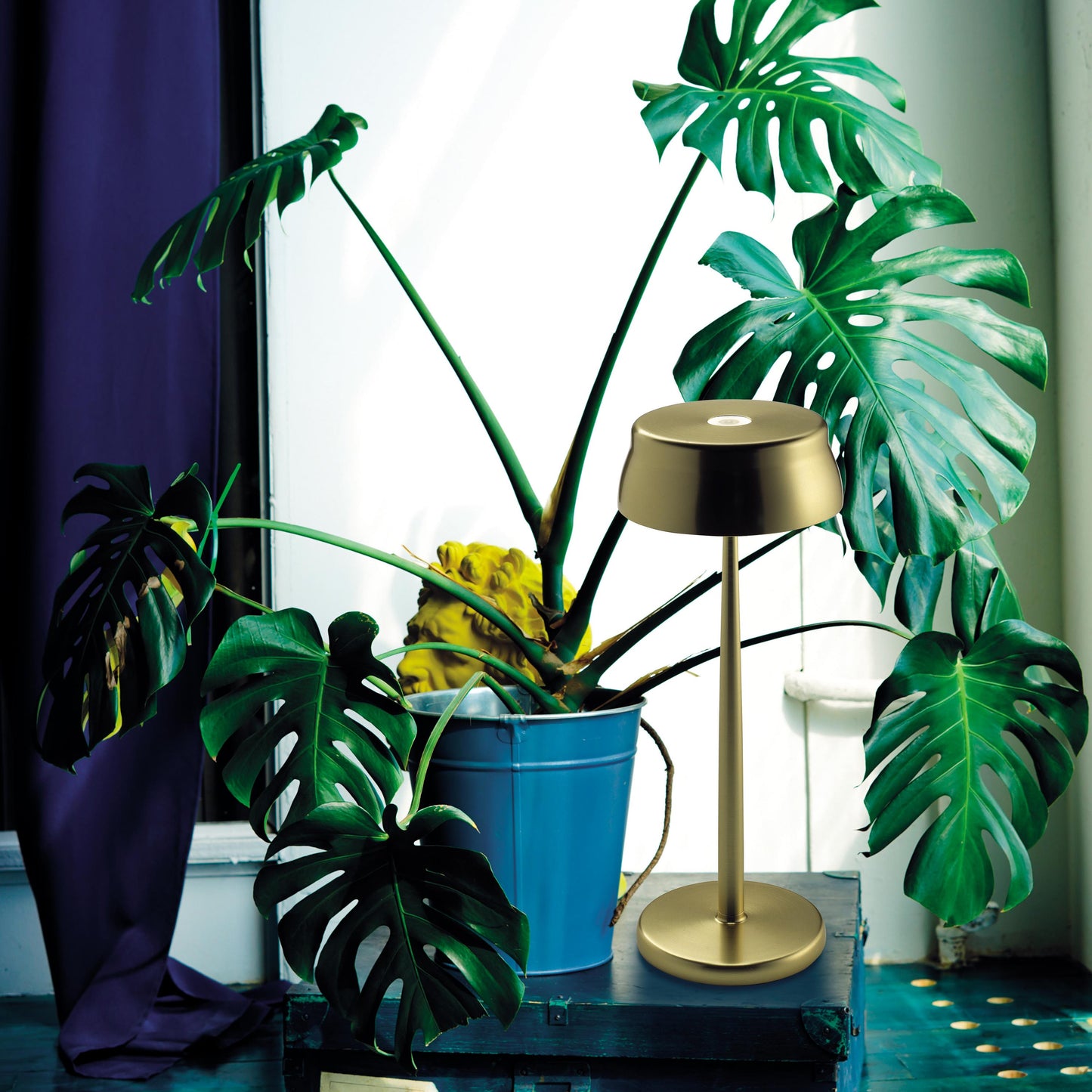 Sister Outdoor Portable Table Lamp