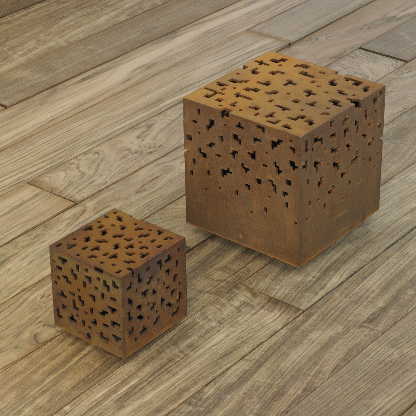 Ams Floor Lamp