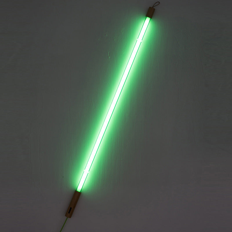 Linea Lamp