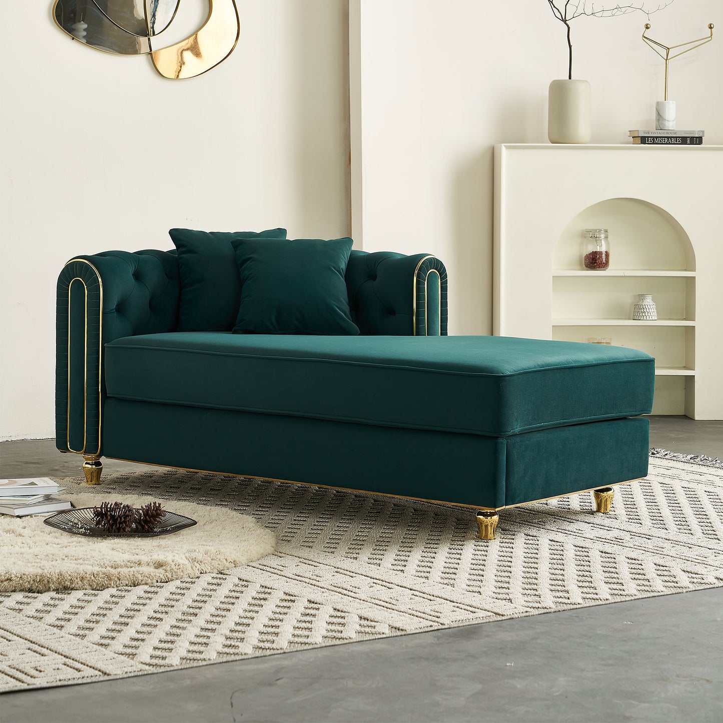 The Velvet Throne — Tufted Green Chaise Lounge
