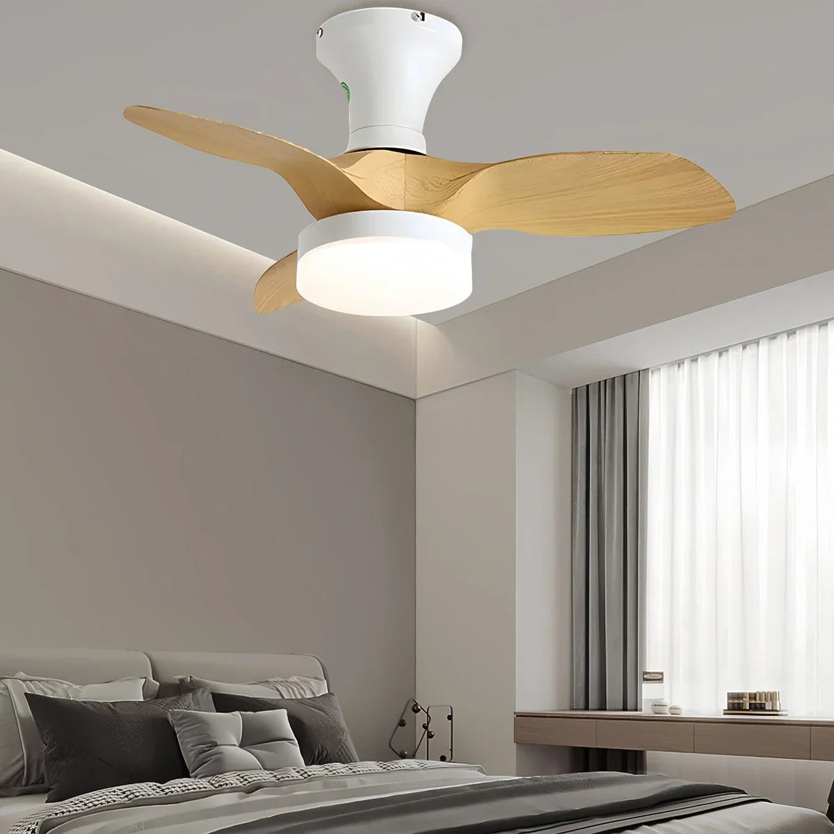 Small Propeller Ceiling Fan With Light