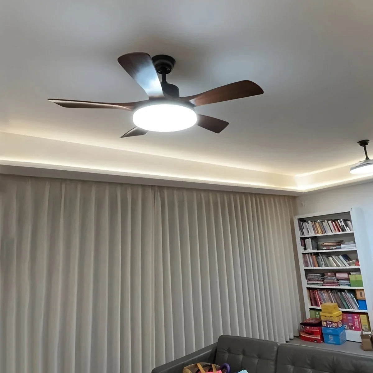 Living Room Minimalist Ceiling Fan with Light