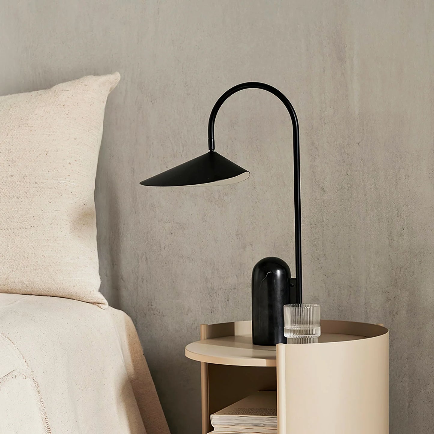 Arum Duckbill Table Lamp