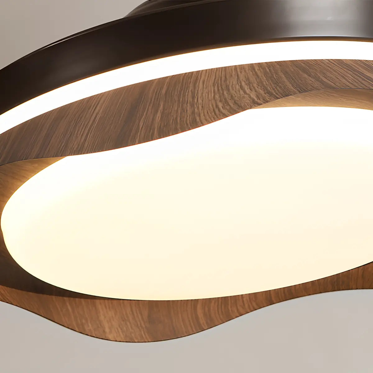 Retractable Blade Ceiling Fan with Light