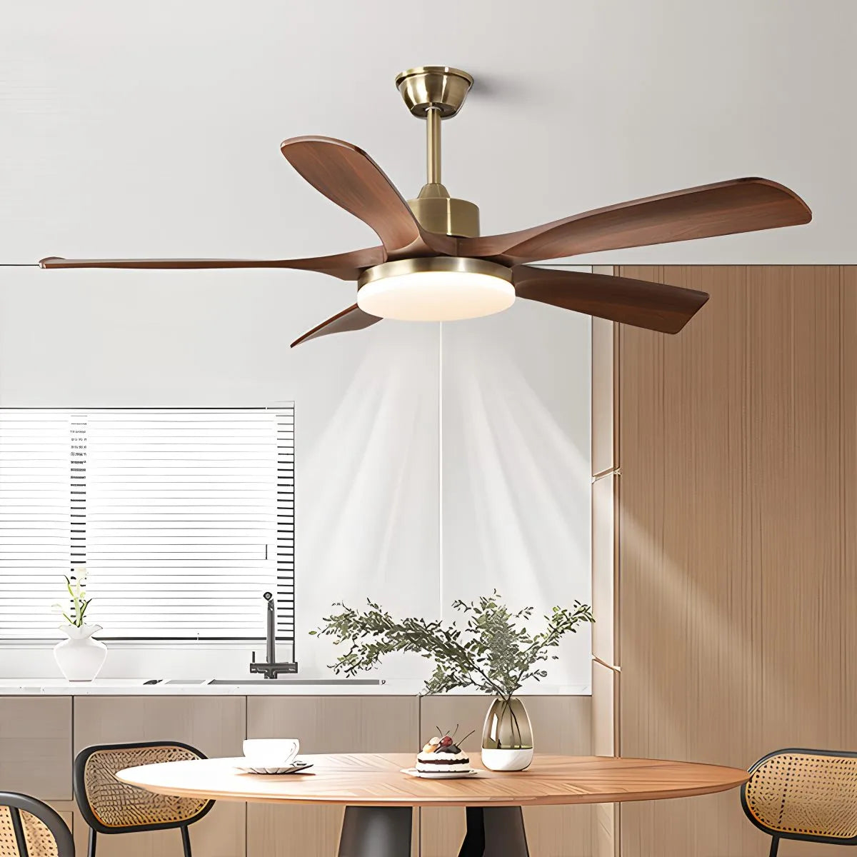 Modern 5-leaf Remote Control Ceiling Fan Light