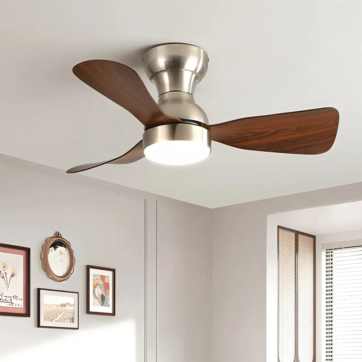 Small Size Indoor Ceiling Fan Light with Remote