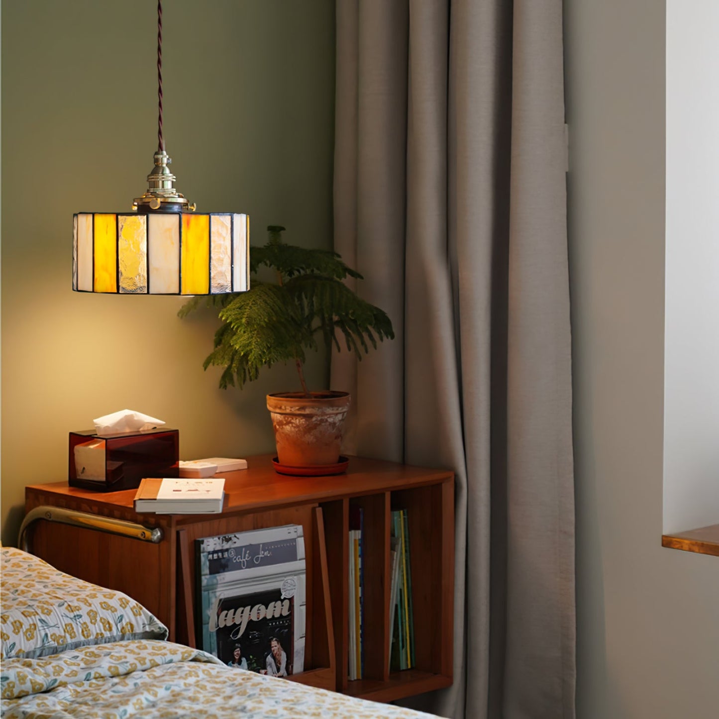 Dale Glass Pendant Lamp