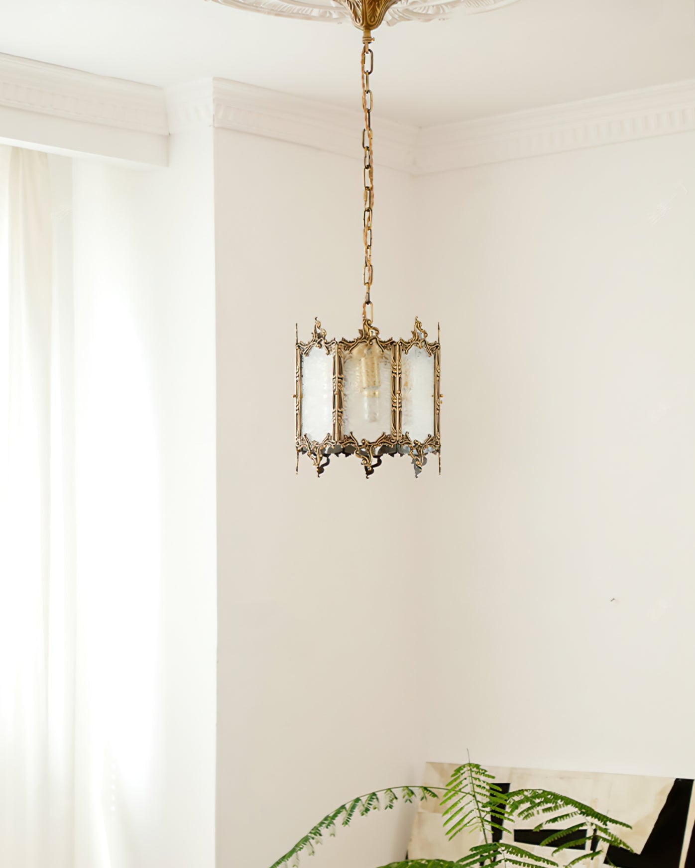 Gorgeous Brass Lantern Pendant Lamp