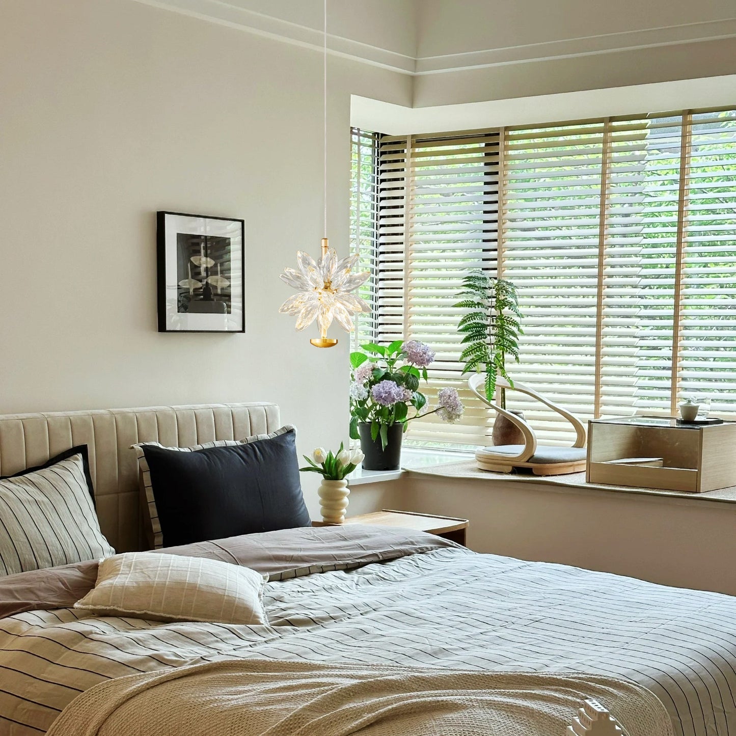 Glam Flower Pendant Lamp