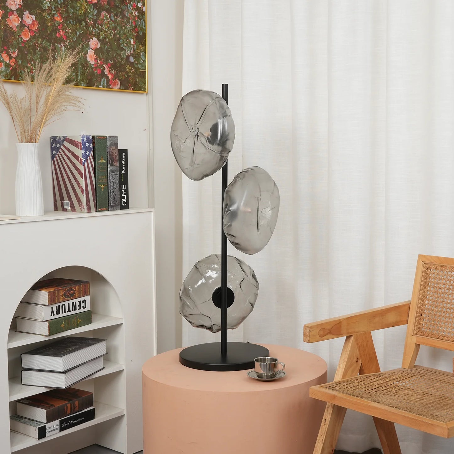 Glass Petals Table Lamp