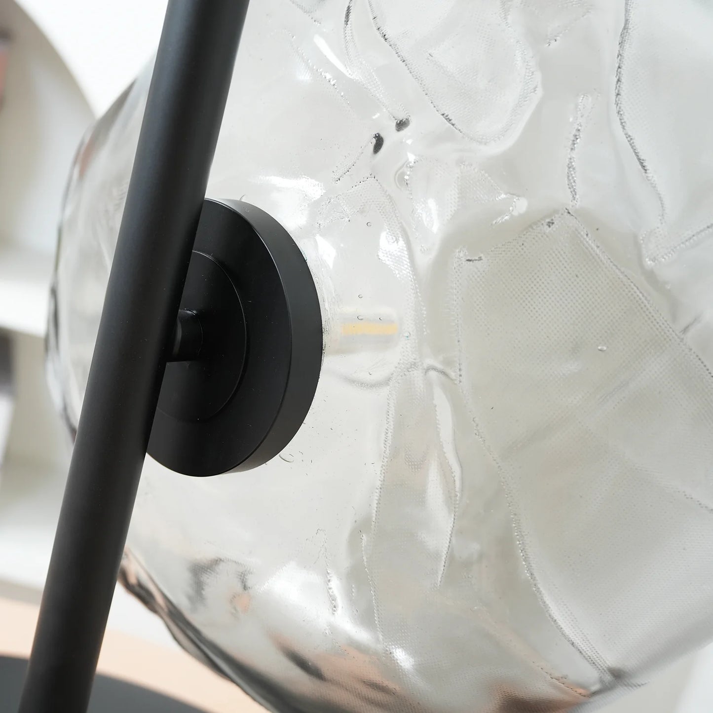 Glass Petals Table Lamp