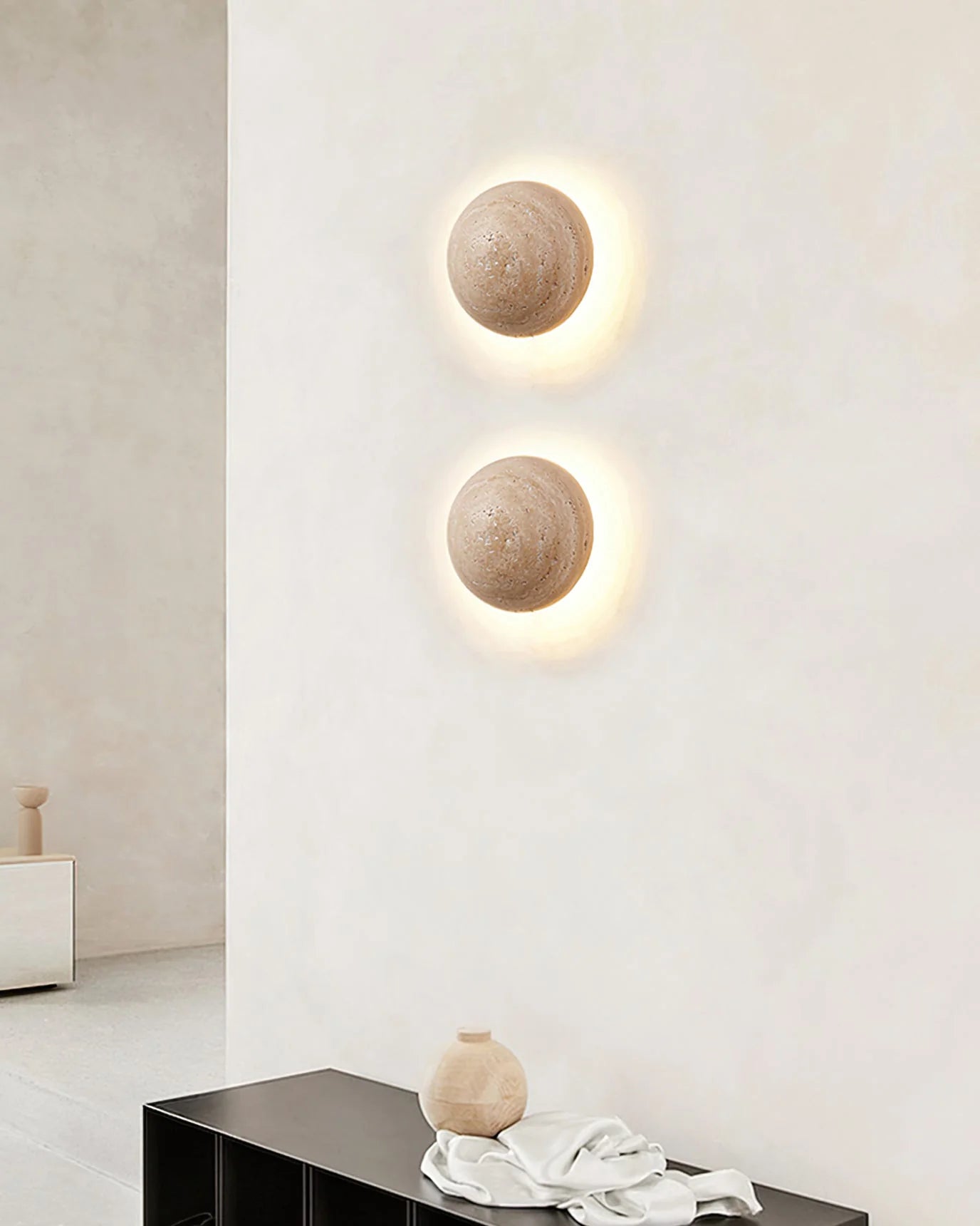 Luna Round Travertine Wall Light
