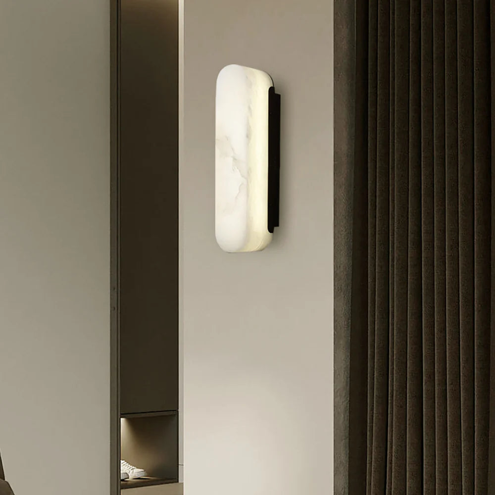 Luxury Alabaster Vertical Wall Lamp