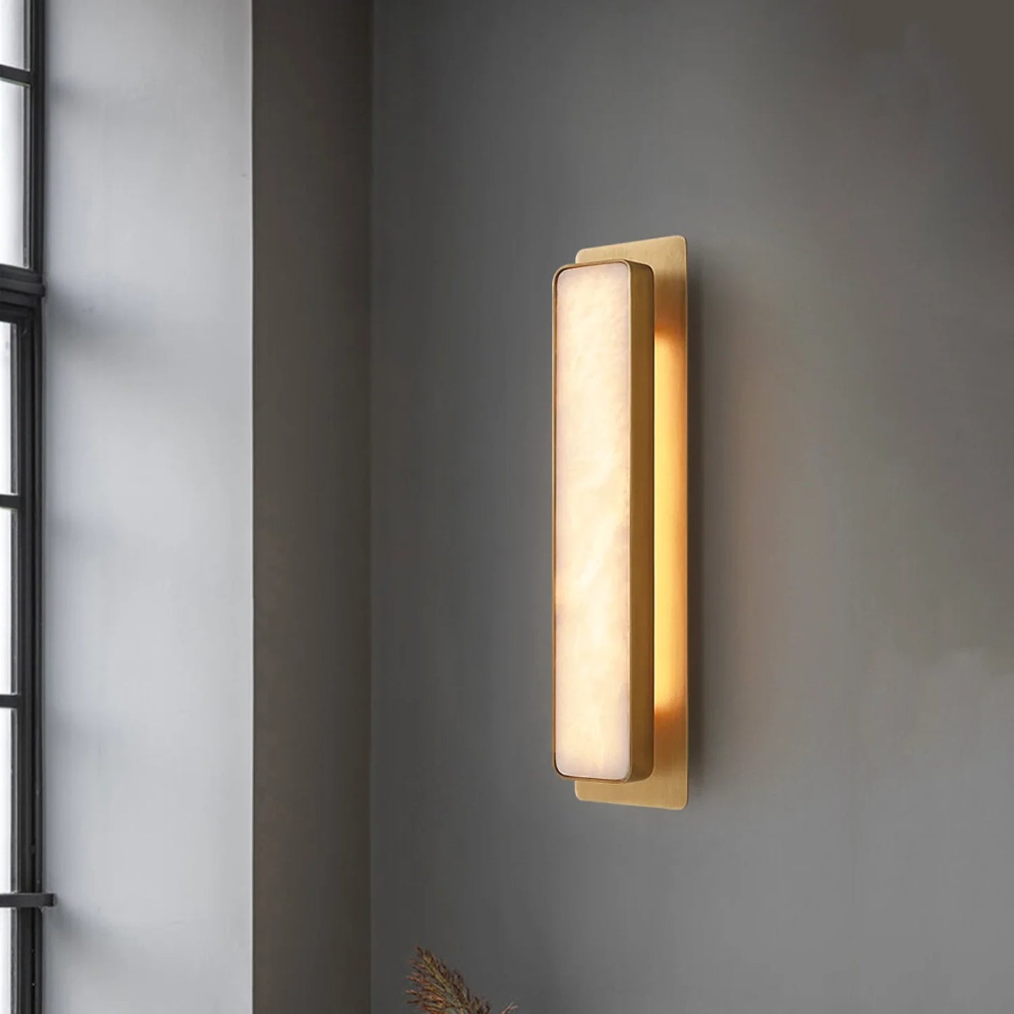 Sashya Alabaster Wall Lamp