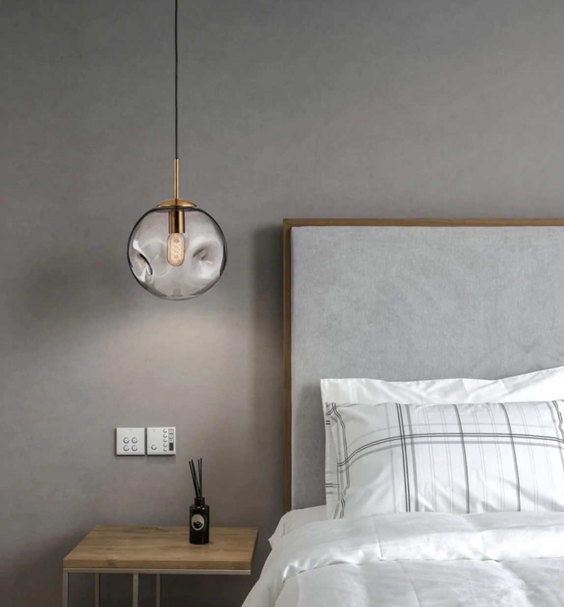 SURMI PENDANT