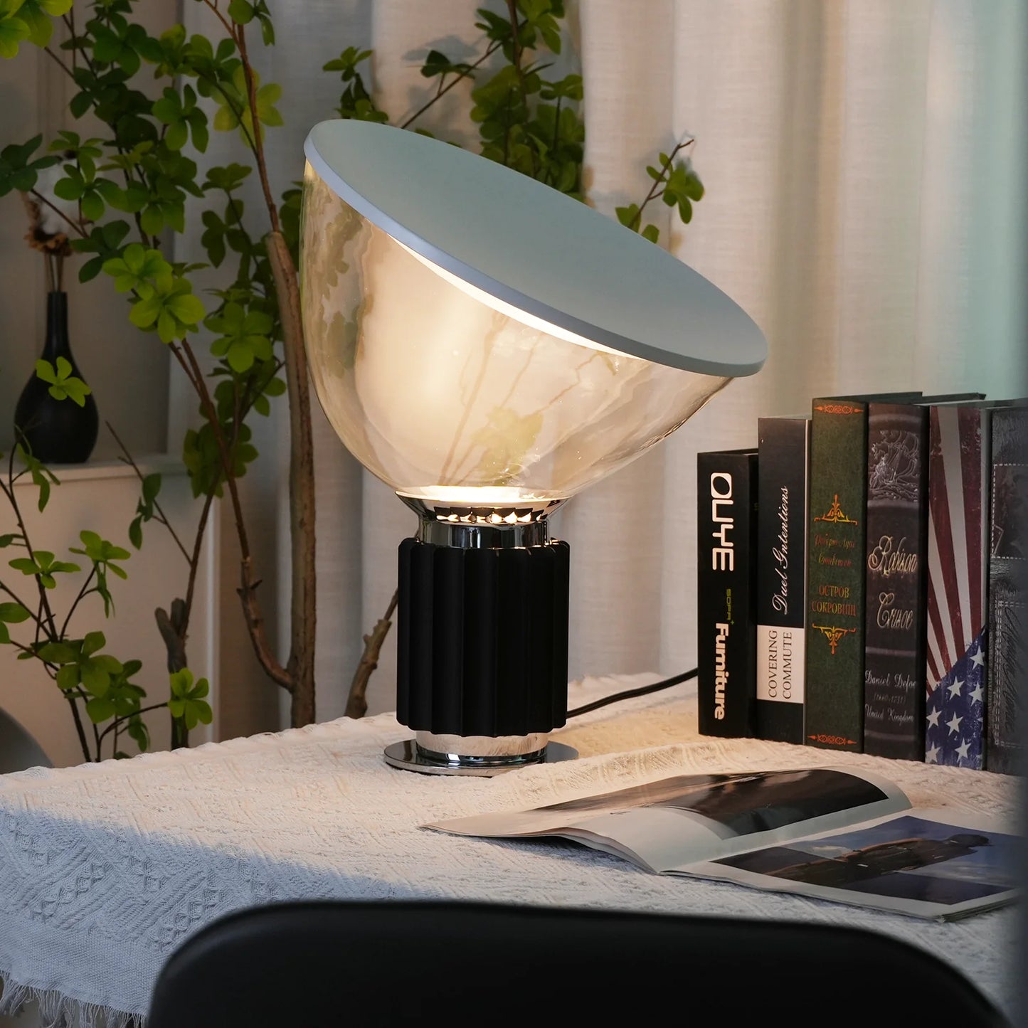 Taccia Glass Table Lamp