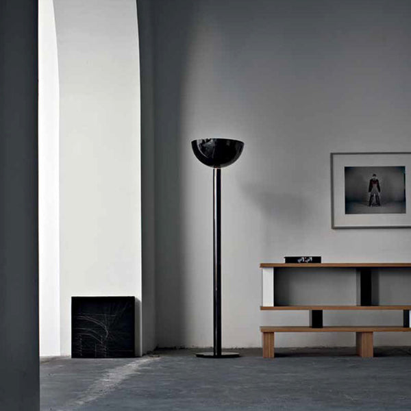 AM2 Floor Lamp