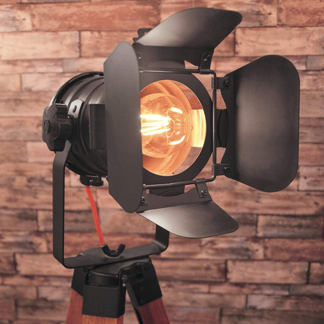 Pronto Spotlight Floor Lamp