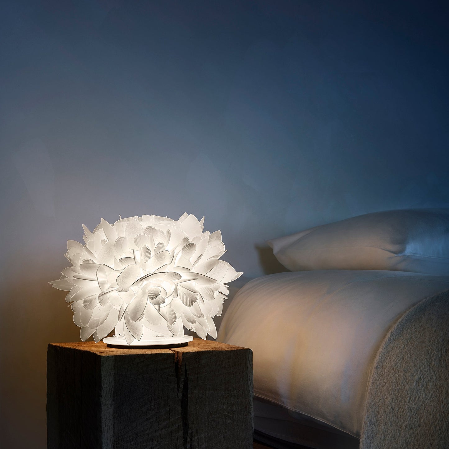 Veli Table Lamp