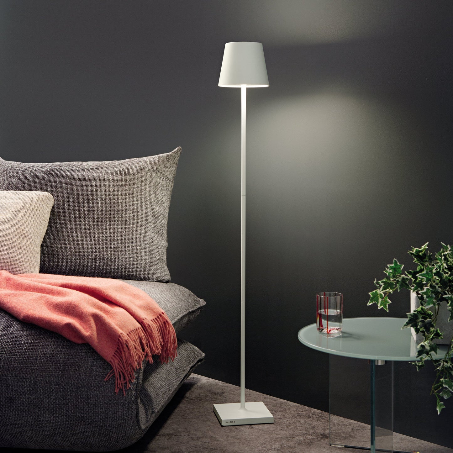 Poldina L Adjustable Floor Lamp
