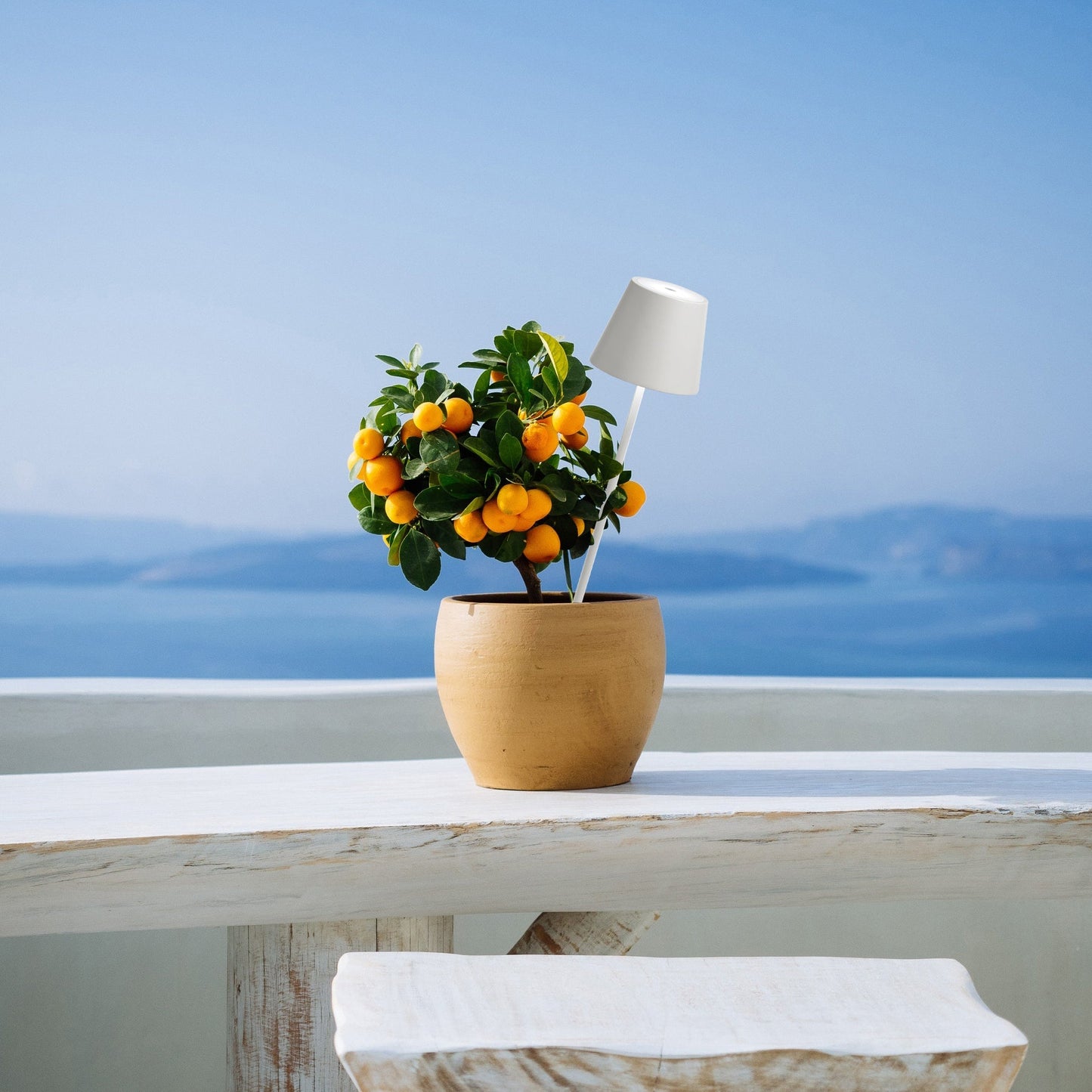Poldina USB Peg Lamp