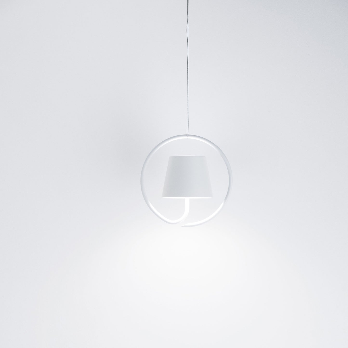 Poldina USB Suspension Light
