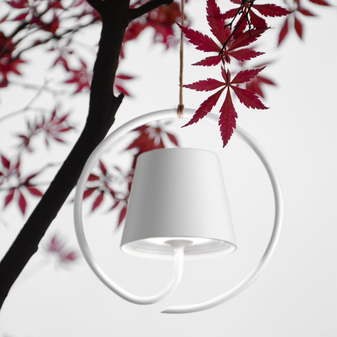 Poldina USB Suspension Light