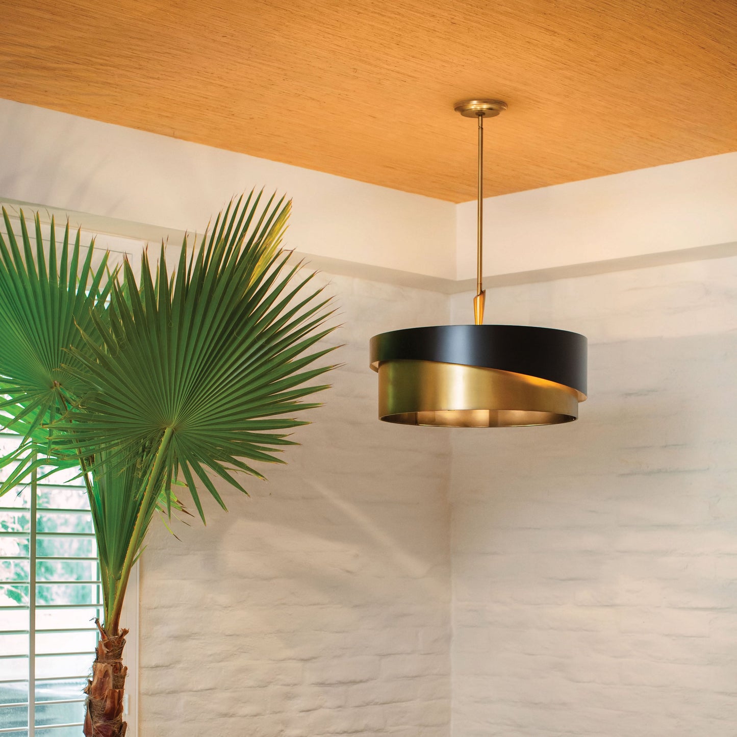 Gigi Foyer Stem Hung Pendant Light