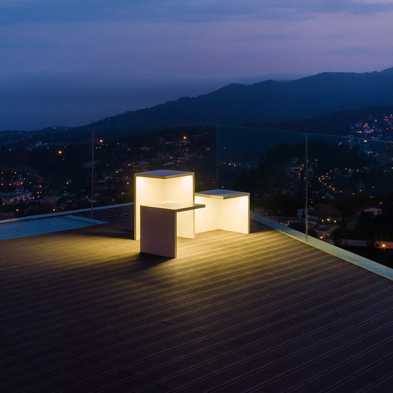 Empty Outdoor Table Lamp