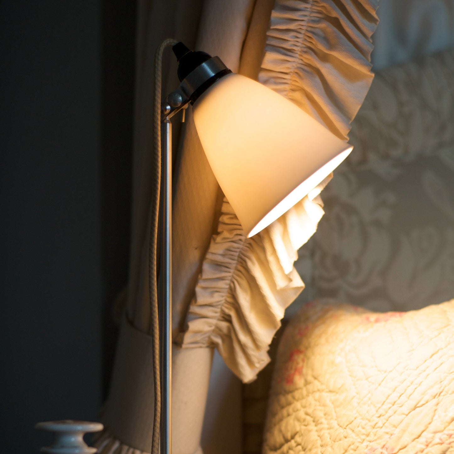 Hector Dome Table Lamp
