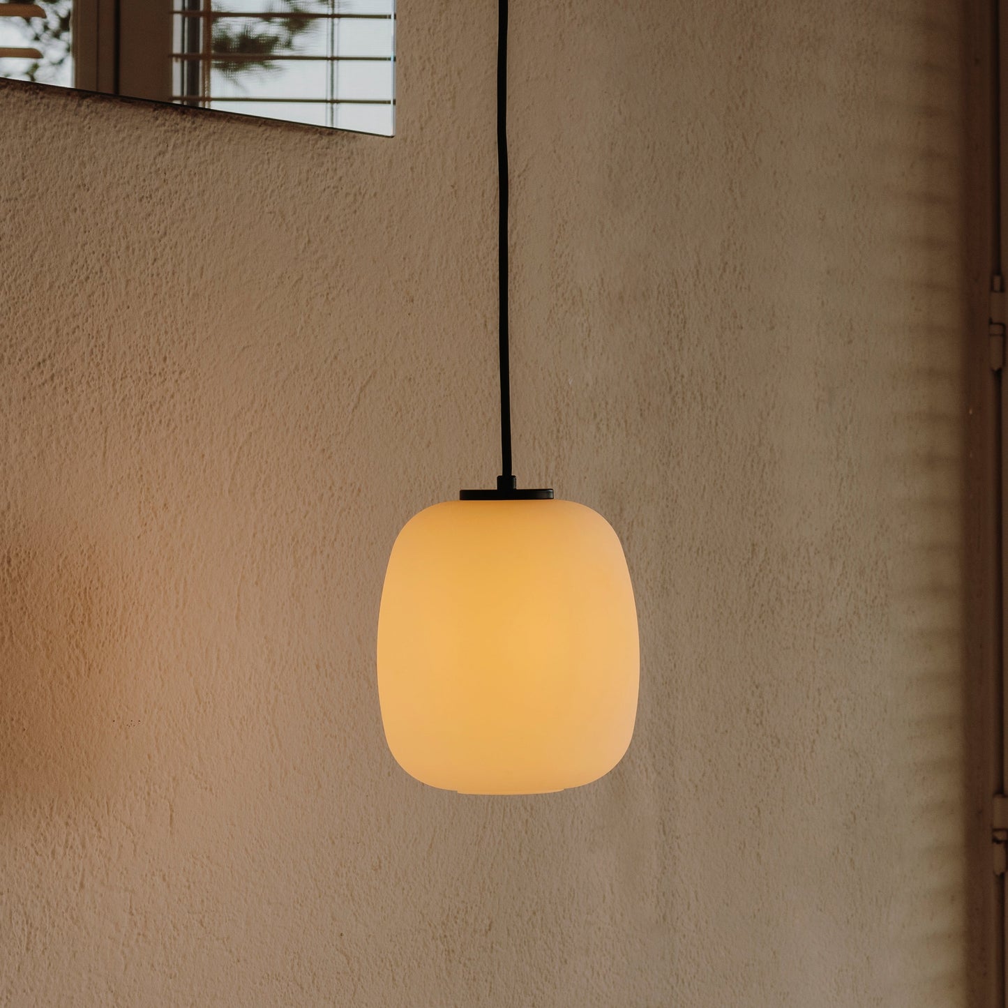 Globo Cestita Pendant Light