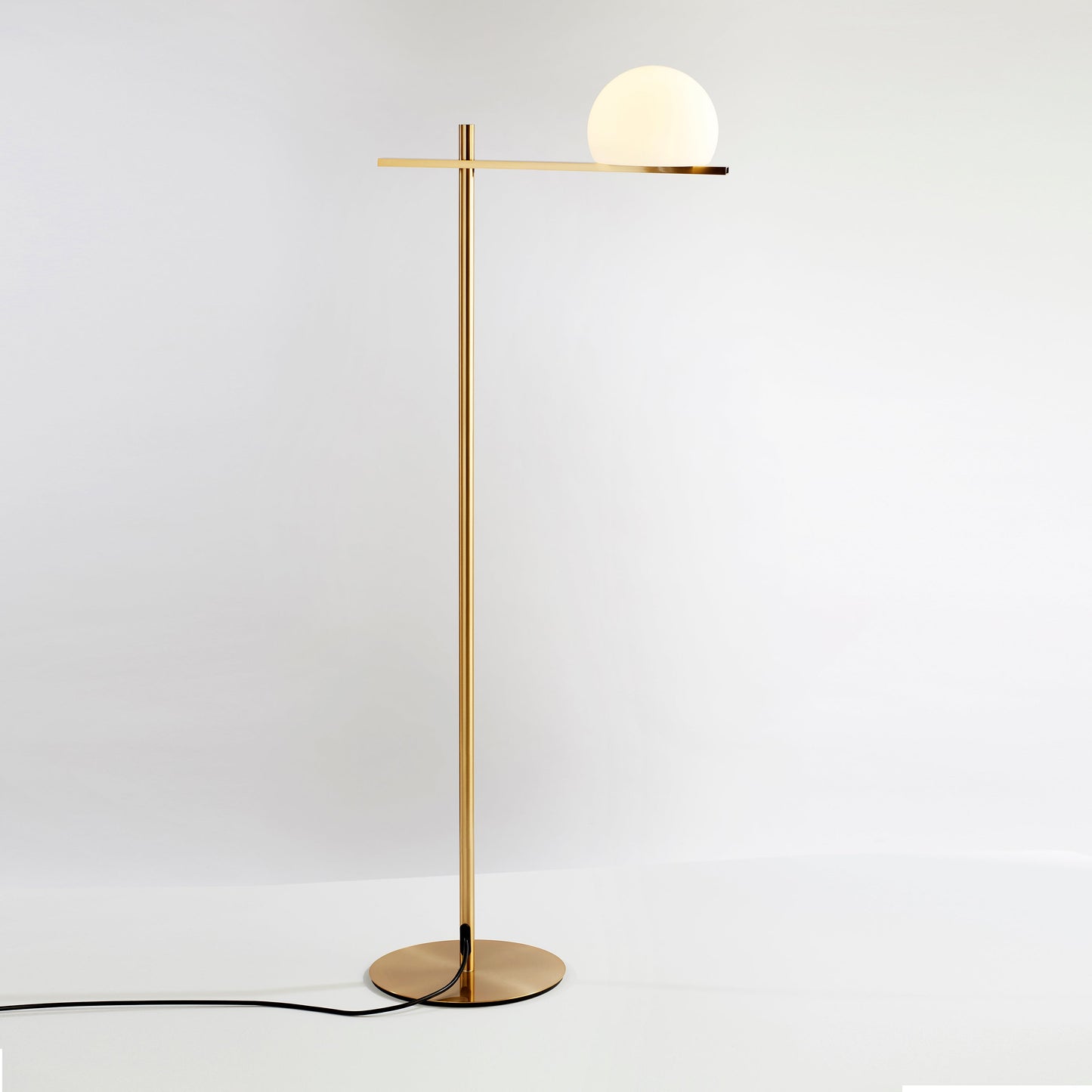 Circ Floor Lamp