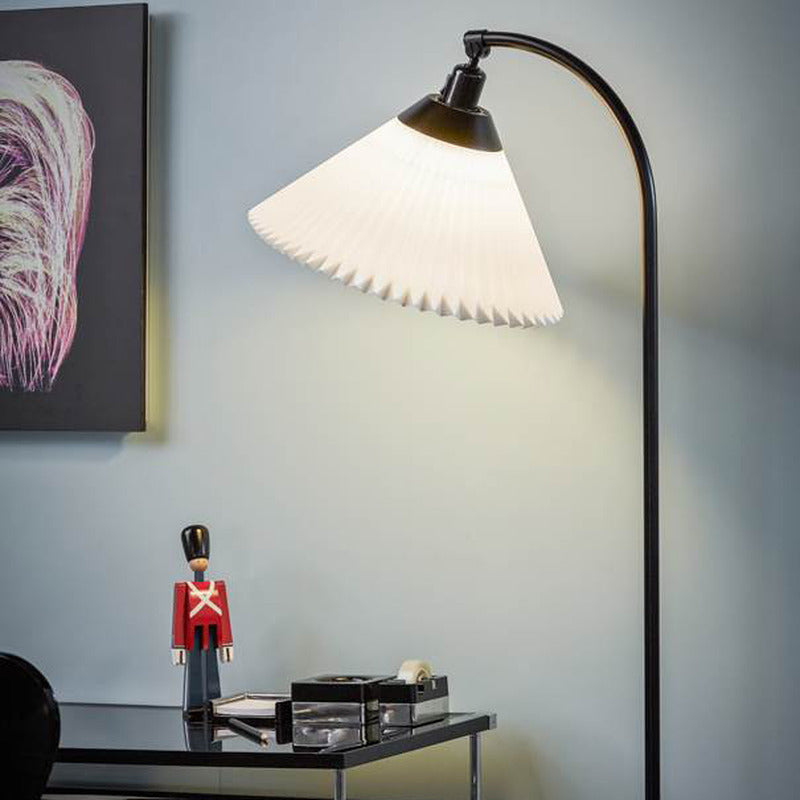 368 Floor Lamp